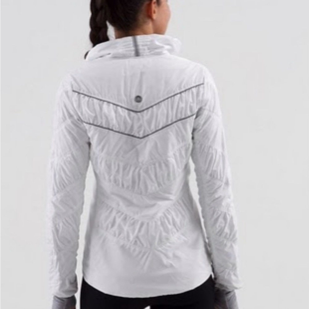 Lululemon outward bound running jacket - Picture 2 of 4